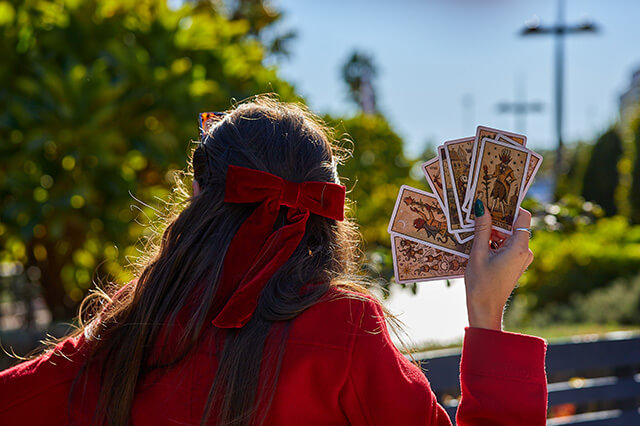 エース～10でテーマの進行を示すならコートカードは何を示す？